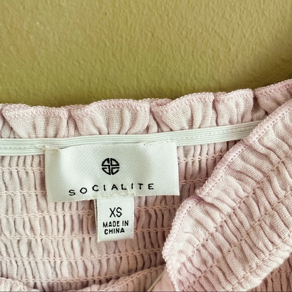 Donated! Socialite Nordstrom puff sleeve smocked top - Picture 4 of 6